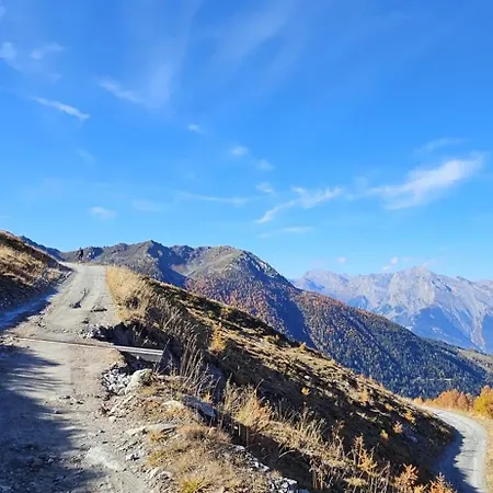 La Vie Est Belle - Magical Escape - Swiss Alps Veysonnaz